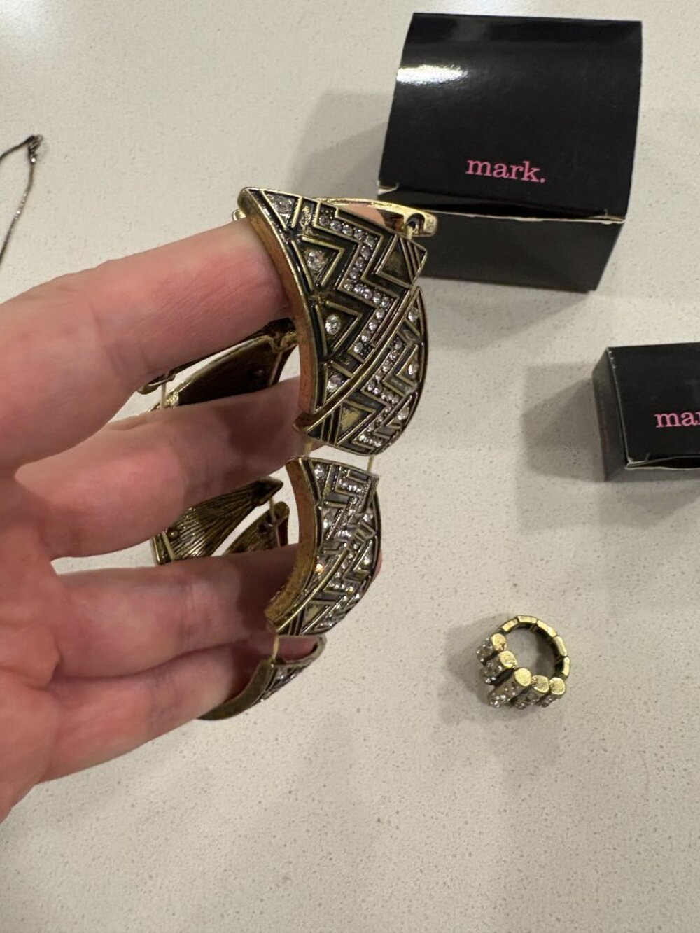 WOMENS GOLD PLATED BRACELET AND RING - Picture 3 of 5